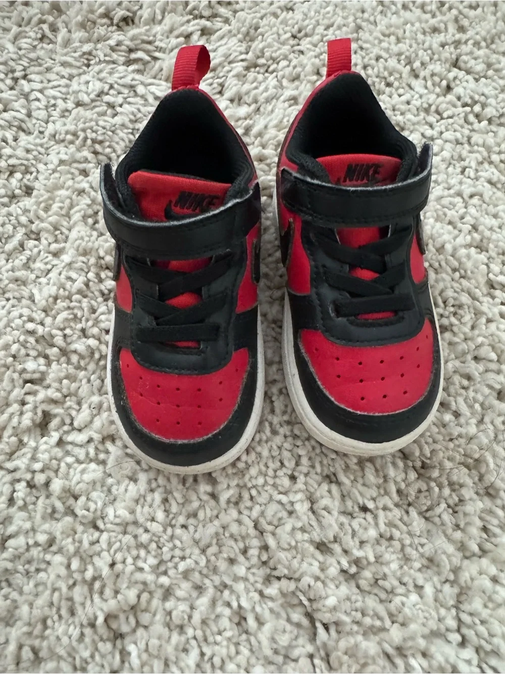 Nike Kids Red and Black Hook-and-Loop Sneakers